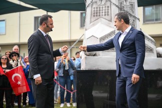 Bornova Abide-i Hürriyet Meydanı Açıldı: Tarih ve Özgürlük Buluştu