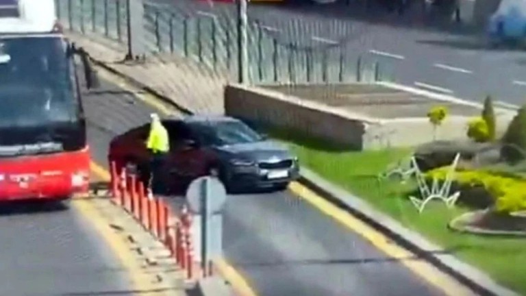 CHP Otobüsü Polis Barikatını Aştı: Şoföre Ev Hapsi, Soruşturma Başladı