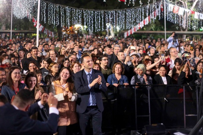 Bornova Gençlik Festivali ile 19 Mayıs Coşkusu Dorukta!