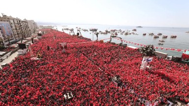 İzmir'den Güçlü 19 Mayıs Çağrısı: Başkanlar Gündoğdu'ya Davet Ediyor
