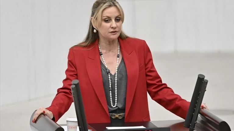 Seda Kaya Ösen CHP'ye Katılıyor