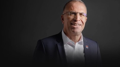 Gaziemir Belediyesi'nde Müdür İstifaları: Akraba İddiaları Gündemde 