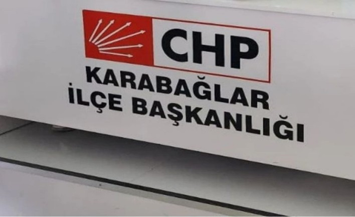  CHP Karabağlar'da İstifa Depremi