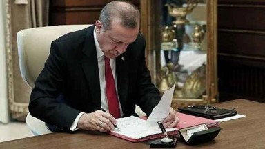İzmir'de Kaymakamlar Değişti: 7 İlçede Yeni Görevlendirmeler 