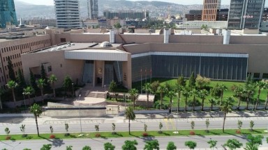 İzmir'de Tefecilik Operasyonu: 49 Şüpheli Hakkında İddianame Hazır! 