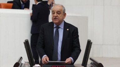  İzmir Belediyesi Grevinde CHP'li Nalbantoğlu'ndan Çözüm Çağrısı 