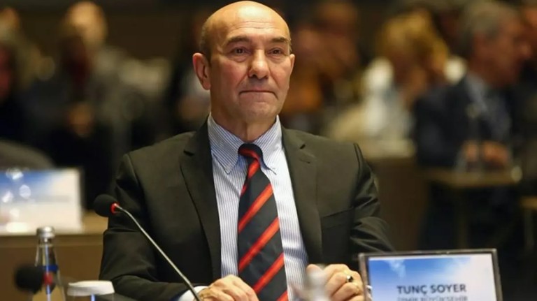  İzmir Belediyesi Operasyonu: Tunç Soyer ve İl Başkanı Gözaltında