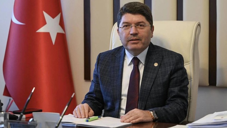 Rüşvet Soruşturması: Bakan Tunç'tan Kritik Açıklamalar ve Yargı Vurgusu