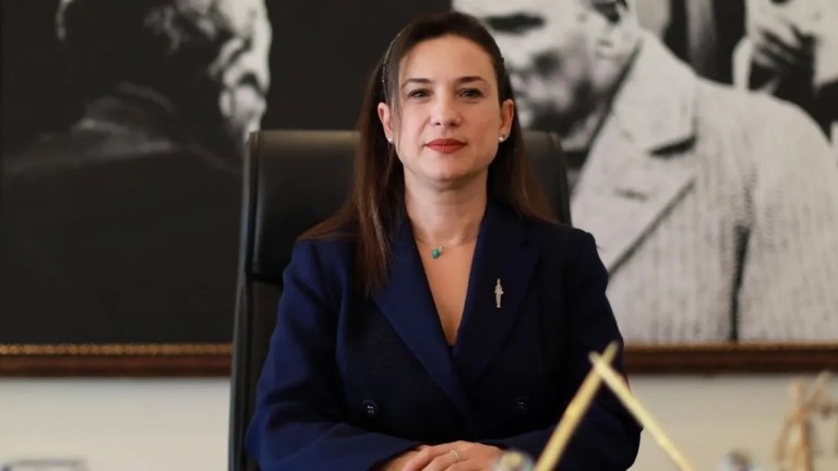 Başkan Sengel, “komşu belediye başkanı”na yüklendi