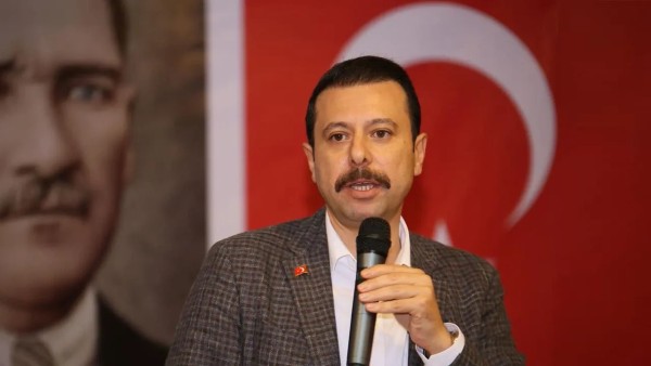 AK Partili Kaya: İzmir'de yağmur sonrası yollar göl, sorun yönetim kalitesi