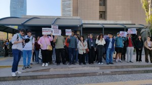 İzmir’de Öğrenci Operasyonu: 1 Mayıs Öncesi Dokuz Eylül’de Gözaltı Dalgası!