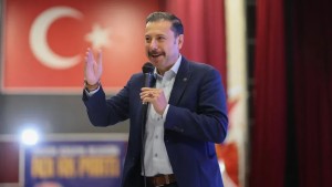 AK Partili Kaya’dan Cemil Tugay’a 