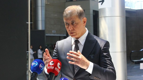 Buca Metrosu’nda Finansal Düğüm: Başkan Tugay "Askıya Alma" Durumunu Açıkladı!