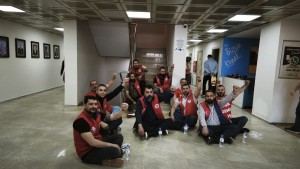 Konak Belediyesi’nde Alacak Direnişi 5. Gününde: "Görüşmeden Sonuç Çıkmadı, Eylem Sürecek!"