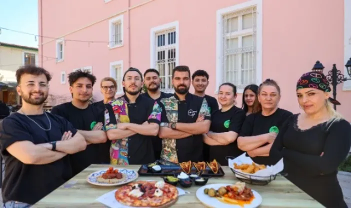 Buca’nın Tarihi Köşkünde Dünya Lezzetleri: Boudja Gastro Vatandaşın Gözdesi!
