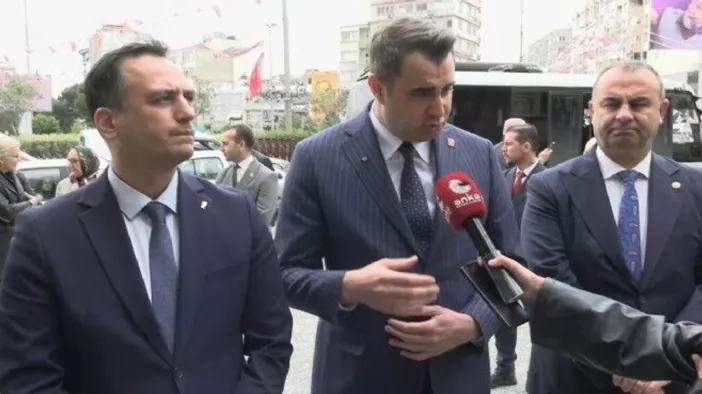 CHP İzmir Sahaya İndi: "Makyajlı TÜİK Rakamlarıyla Değil, Erken Seçimle Çözüm Gelir!"