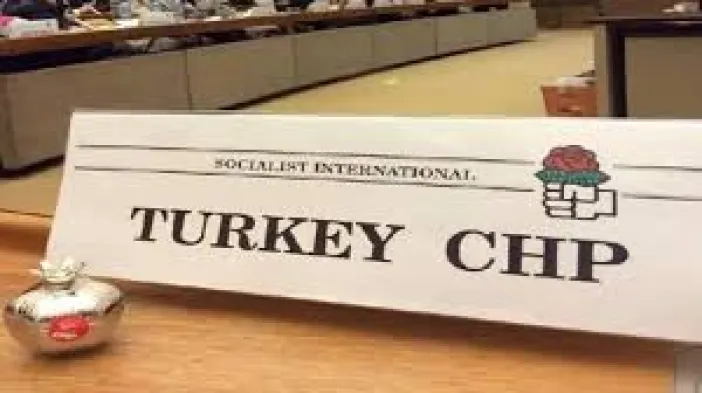 CHP’de Uluslararası Kriz: Bir Üye Partiyi Sosyalist Enternasyonal’e Şikayet Etti!