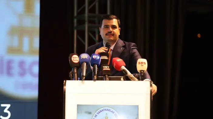 AK Partili İnan'dan Özel'e: WhatsApp’tan küfürler saydıracağına, git doğru bilgi al!