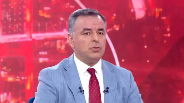 Yarkadaş tv100’de bombayı patlattı. Çoğunluğu vekil 20 CHP’liden kritik toplantı!