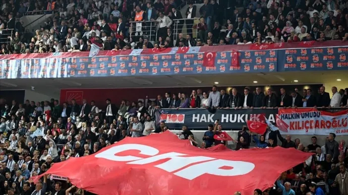 CHP’de "Mutlak Butlan" Sonrası Şafak Operasyonu Dalgası: İzmir dahil 7 İlde Eş Zamanlı Baskınlar Başladı!