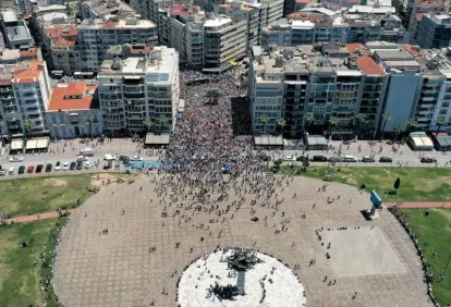 CHP’nin Kalesinde Özel'den Sönük Meydan Okuma