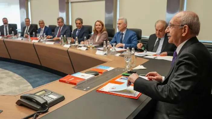 Kılıçdaroğlu 50 İl Başkanını Görevden Alıyor