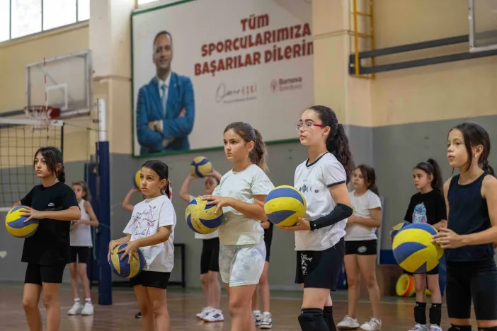 Bornova Belediyesi Yaz Spor Kursları Başladı