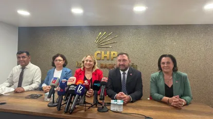CHP'li Gülsever ve Gümrükçü'den İzmir'de Ortak Rest: "Dönen Dönsün Yolundan"