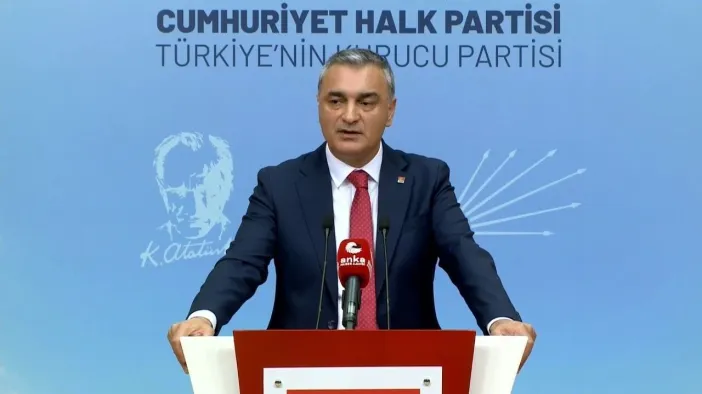 CHP Sözcüsü Müslim Sarı'dan İzmit Belediyesi Operasyonuna İlk Tepki!