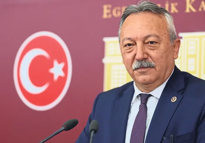 Tacettin Bayır’dan Yeni Parti Açıklaması: "Bir Süre Daha CHP’deyim, Oy Bölmeyeceğiz"