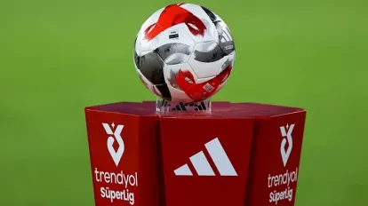 Süper Lig'de Devrim Gibi Yeni Kurallar! Taç, VAR ve Ağız Kapamaya Yeni Düzenleme