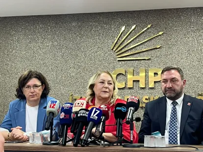 Ayten Gülsever: “Paraşütle ve erkek iradesiyle kadın kolları genel başkanı olarak belirlenenler anlayamaz”