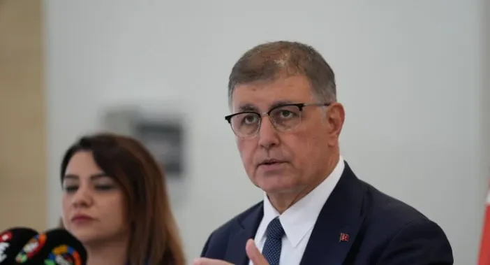 Cemil Tugay’dan Net Açıklama: "Bağımsız Kalmaya Devam Edeceğim"