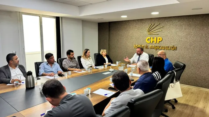 CHP İzmir'de 4 İlçe Başkanlığına Yeni Atama!
