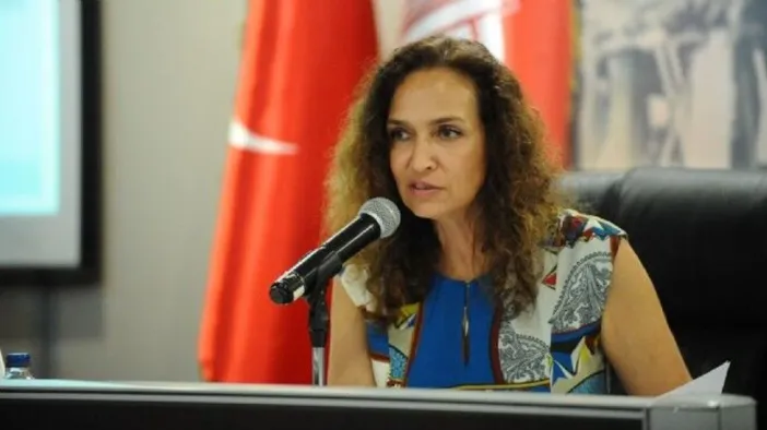 Karşıyaka'da Siyasi Düğüm Çözüldü: Başkan Yıldız Ünsal CHP'de Kaldı!