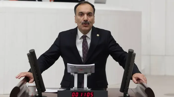 İzmir Milletvekili Mustafa Bilici Yol Haritasını Açıkladı: "Yeni Yol Grubunda Devam Edeceğiz"