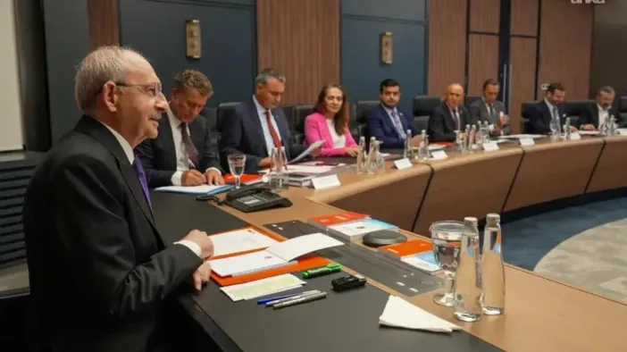 CHP'den Belediye Başkanlarına Sert Mesaj: Tarafınızı Seçin!