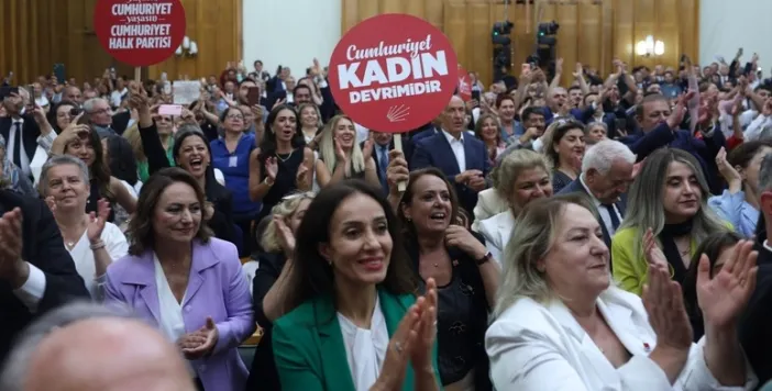 CHP Kadın Kollarından TBMM'de 600 Kişilik Çıkarma: "İnancımız Tam, Yolumuz Açık"