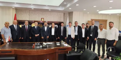 CHP Heyetinden Hakkari HATSO'ya Ziyaret: Sınır Ticareti ve Ekonomi Masada