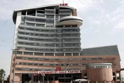 CHP’li Belediyelerde Parti İçi Denetim Genişliyor: Soruşturmasız Belediyeler de İncelenecek