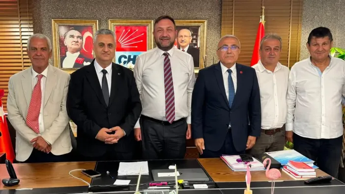 CHP İzmir İl Örgütünde Kilit İlçelerden "Kenetlenme" Zirvesi