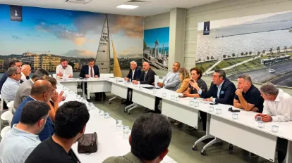 CHP İzmir Meclisi'nden Erman Uzun'un Kurultay Çağrısına Tam Destek