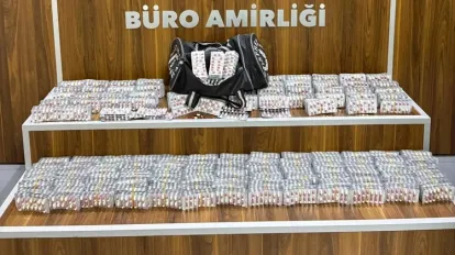 Gaziemir'de Dev Uyuşturucu Operasyonu: 9 Bin 184 Sentetik Ecza Ele Geçirildi