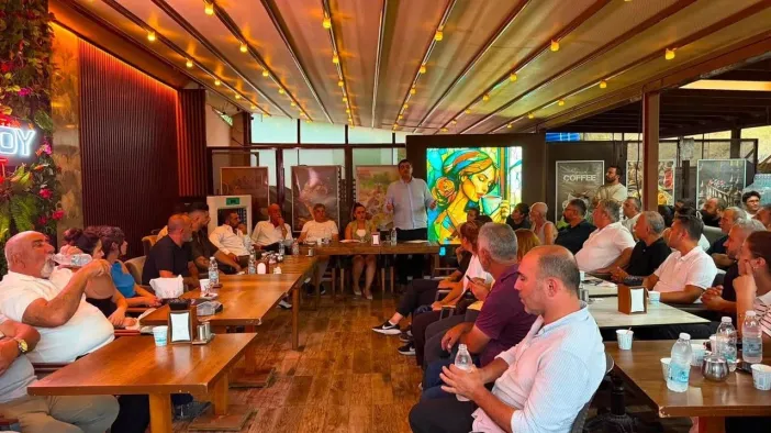 CHP Çiğli’den Ezber Bozan Adım: Yönetim Kurulu Toplantısı Mahallede Yapıldı