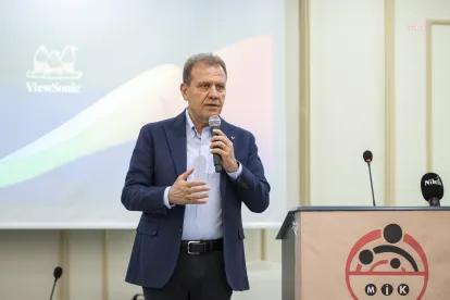 Vahap Seçer: “CHP’nin Köklü Çatısına ve Değerlerine Yürekten Bağlıyız”