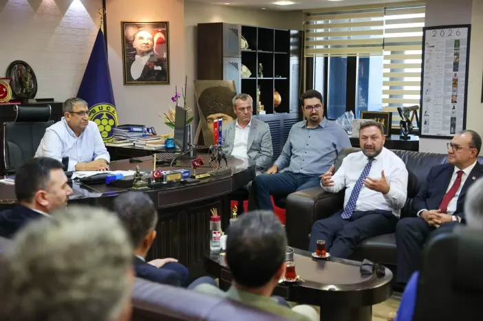 CHP İzmir İl Başkanlığı'ndan Buca'ya Çıkarma: "Gerçek Gündemimiz Halkın Gündemi"