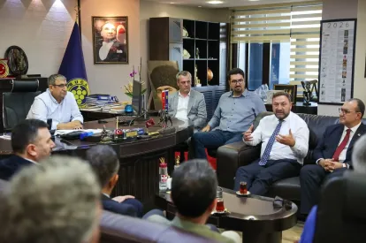 CHP İzmir İl Başkanlığı'ndan Buca'ya Çıkarma: "Gerçek Gündemimiz Halkın Gündemi"
