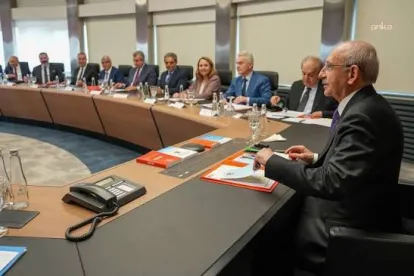 CHP'de Kritik Hafta: Masada Erken Seçim ve Örgütlenme Modeli