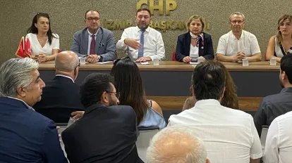Başkan Gümrükçü'den 'Saha' Mesajı: Algı Balonunu İzmirlilerle Patlattık!