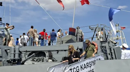 TCG Karşıyaka, 30 Ağustos Zafer Bayramı'nda Ziyarete Açıldı